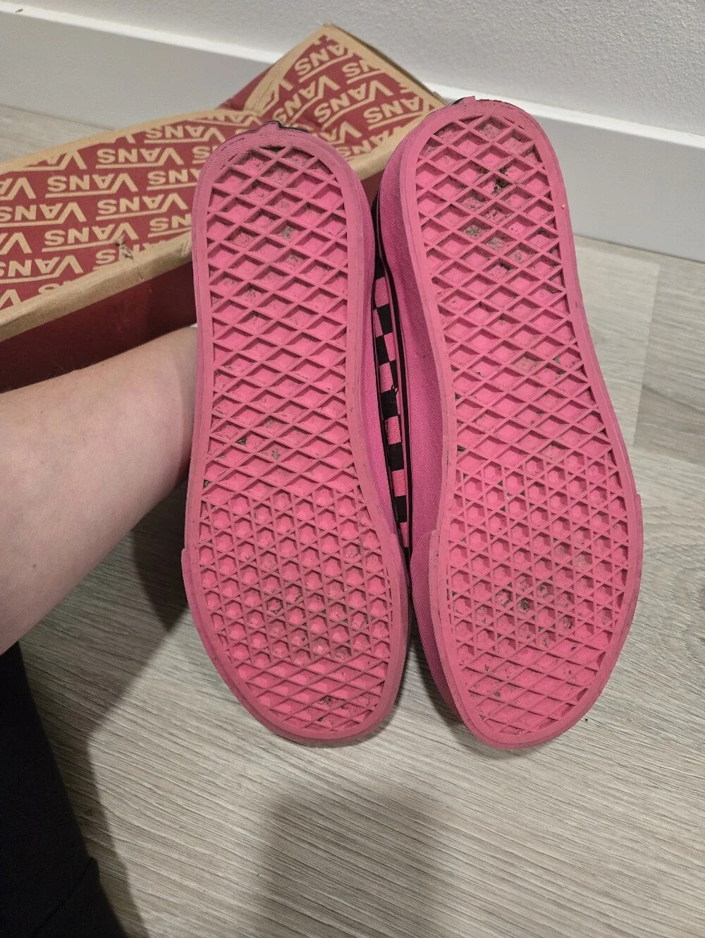 Vans Pink & Black Checkerboard Old Skool Low-Top Sneakers